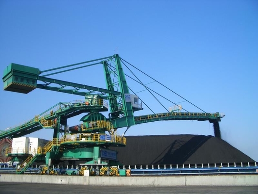 Sistem Stacker Luffing Dan Slewing Untuk Penumpukan Batubara Dalam Stok Terminal Batubara