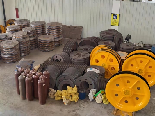 Hot Rolled Bagian Besar Mesin Steel Wire Rope Sheaves NSK Bearing